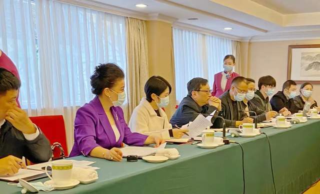 龔怡院長出席旅投教育集團國賓禮儀服務(wù)培訓(xùn)研討會，共話高端禮儀服務(wù)新篇章
